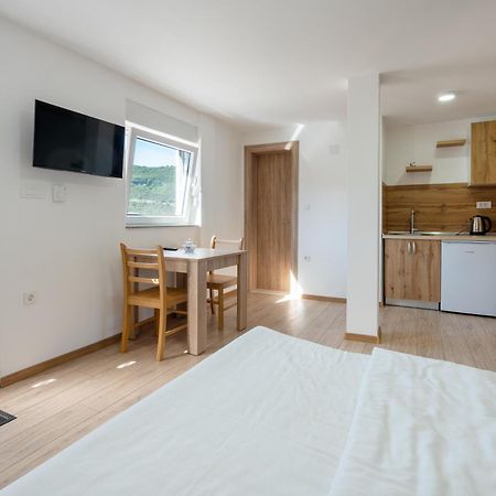 Apartments Budes Неум Экстерьер фото