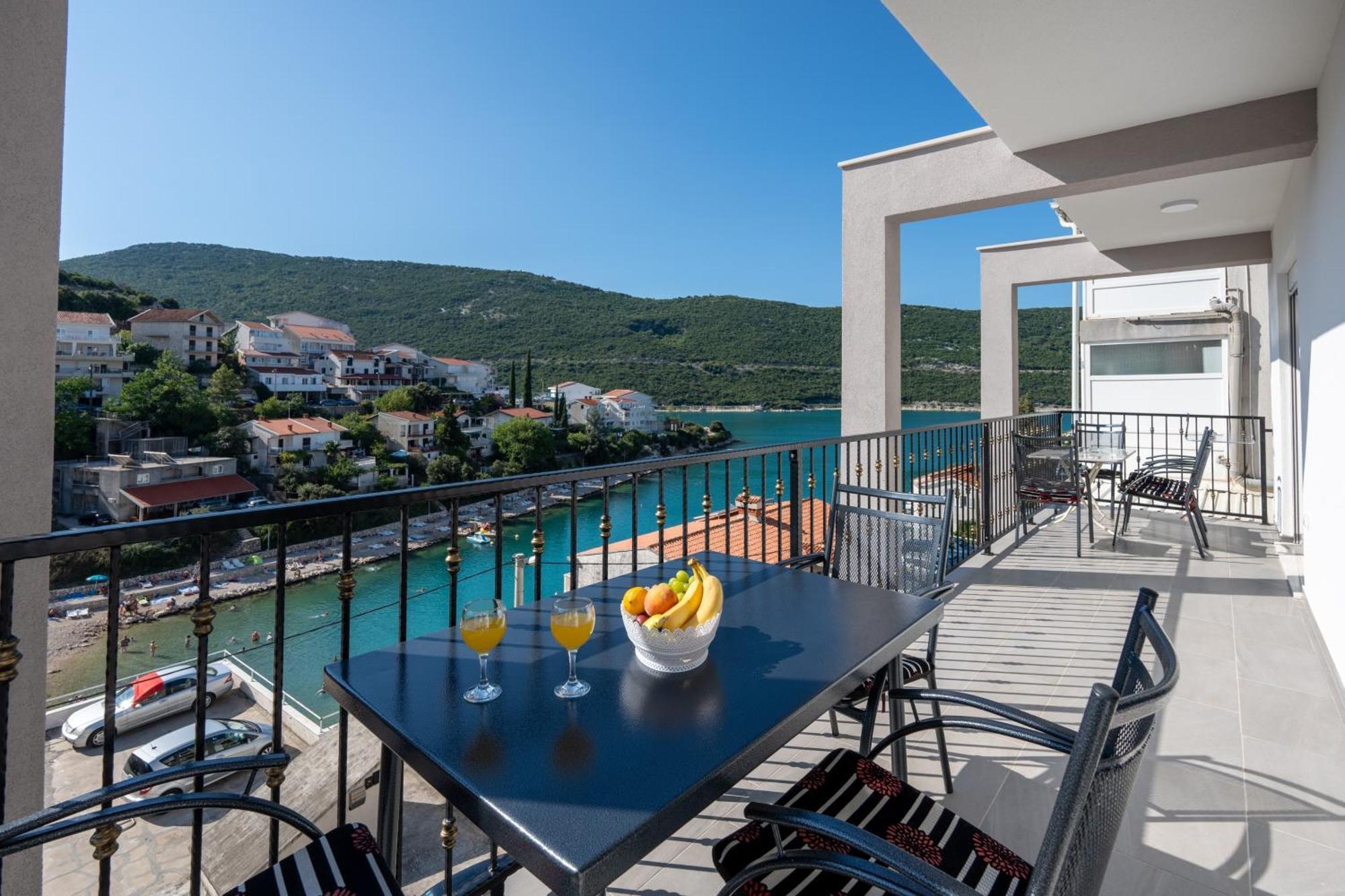 Apartments Budes Неум Экстерьер фото