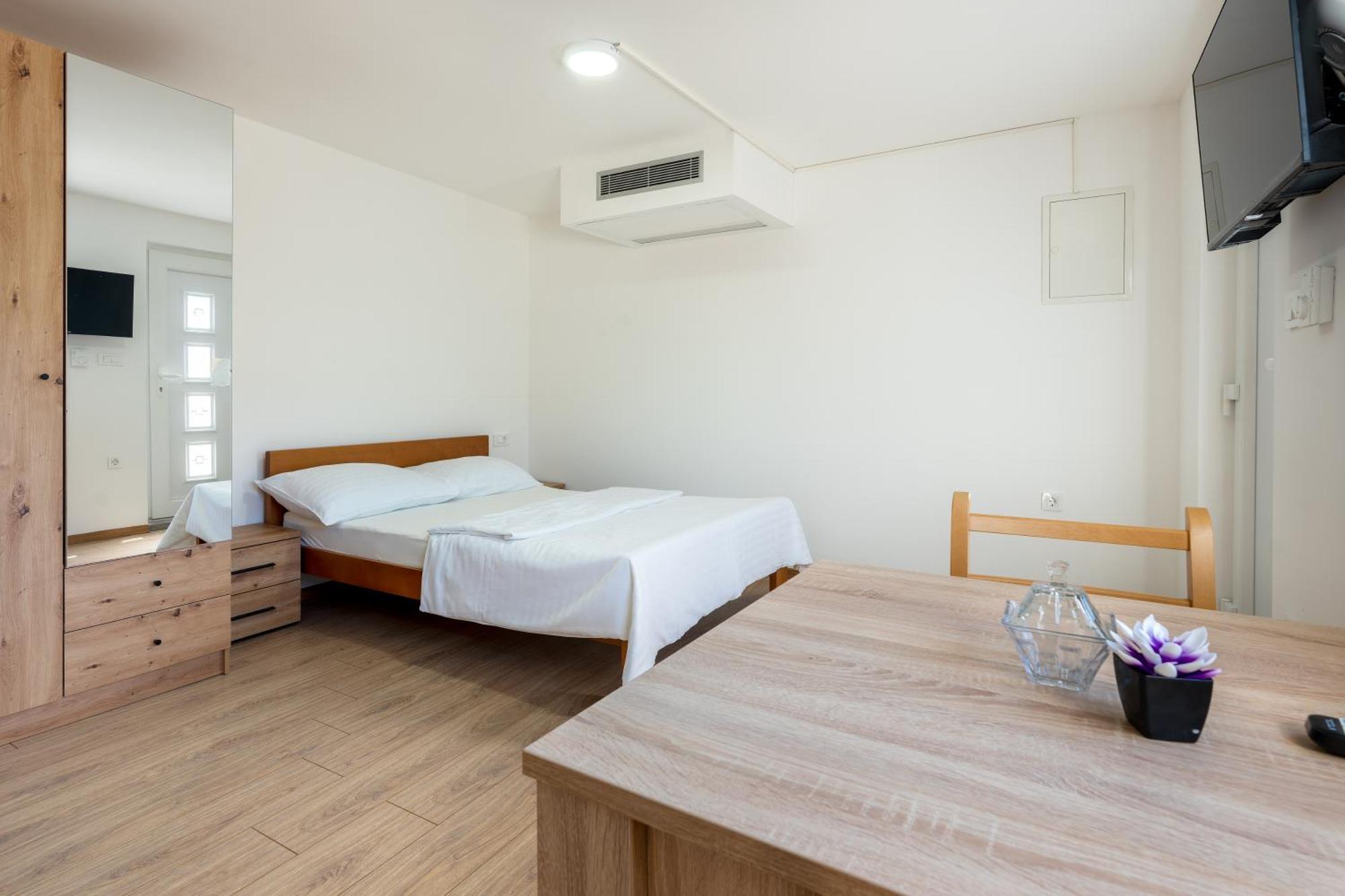 Apartments Budes Неум Экстерьер фото